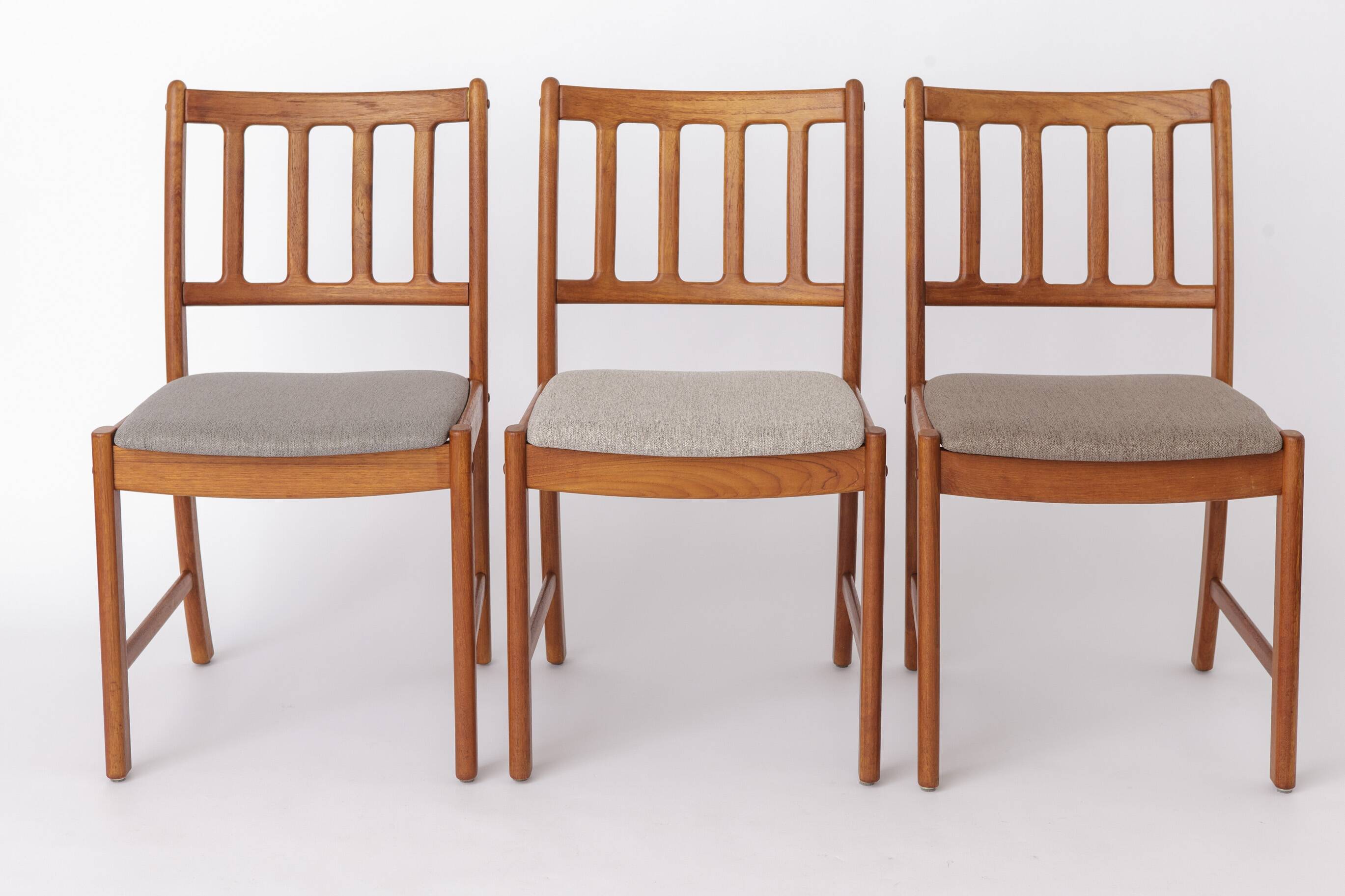 3 chaises de salle à manger Uldum Møbelfabrik en teck danois des années 1960, style mid-century.