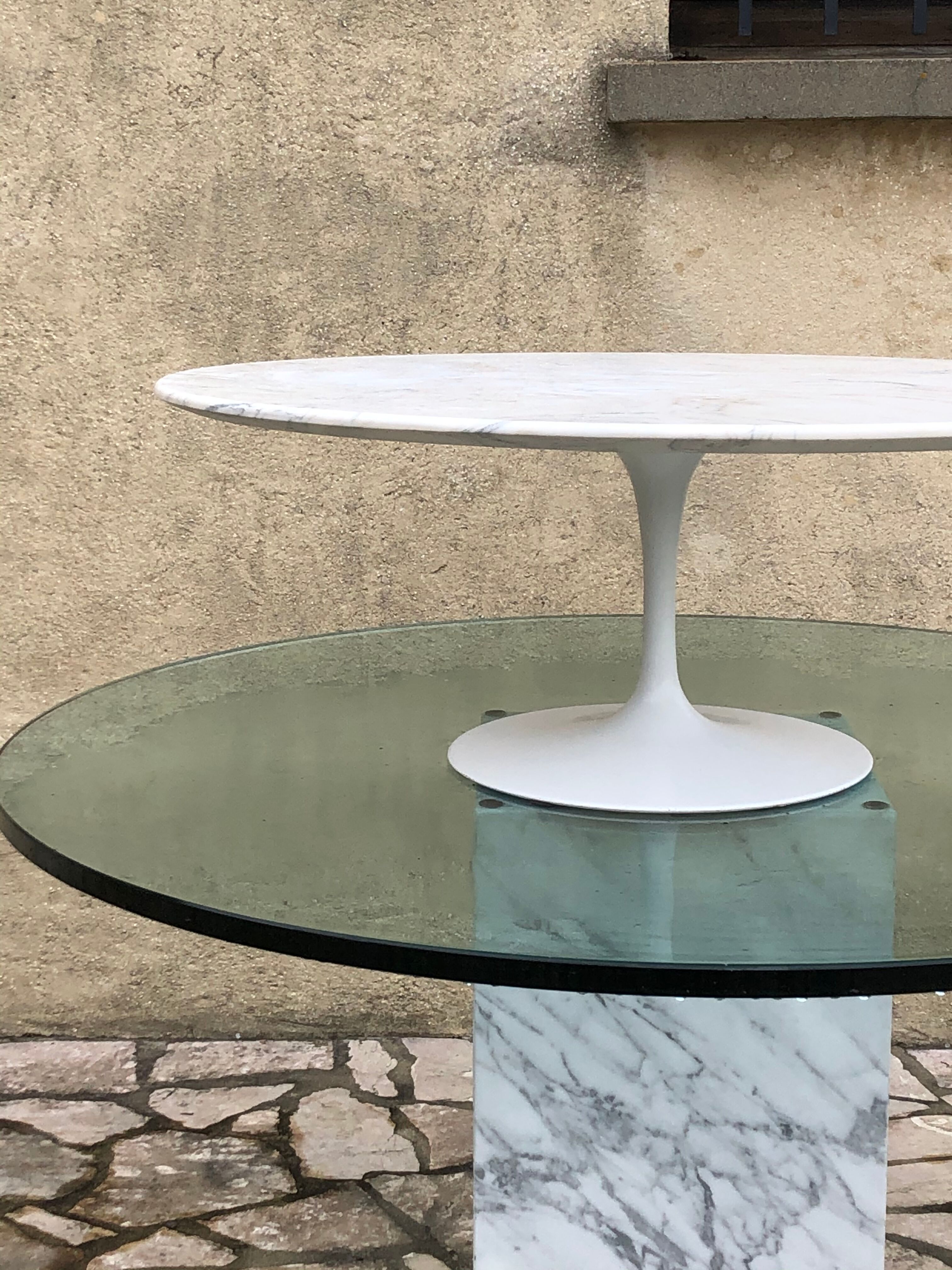 Coffee table design Eero Saarinen, knoll  1960