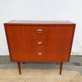 Vintage tapered leg chest of drawers