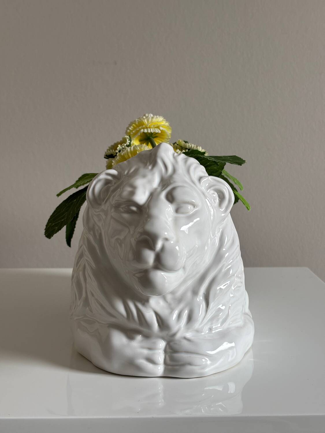 Ceramic lion planter