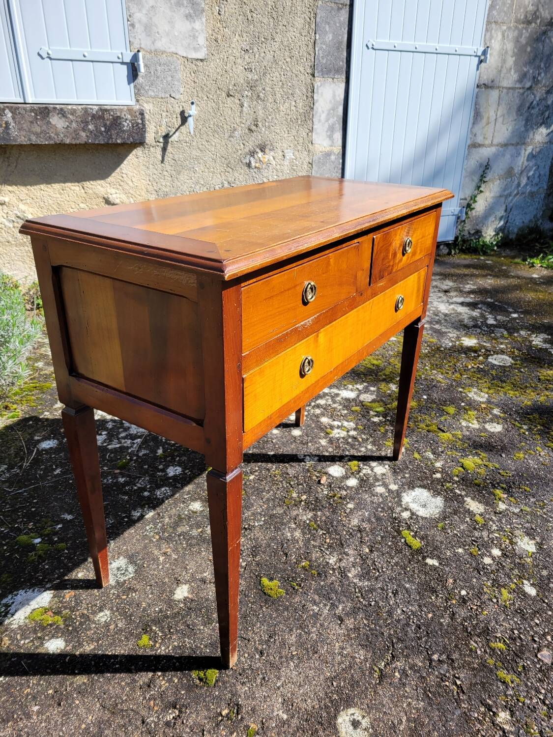 Cherrywood console chest of drawers with 3 drawers