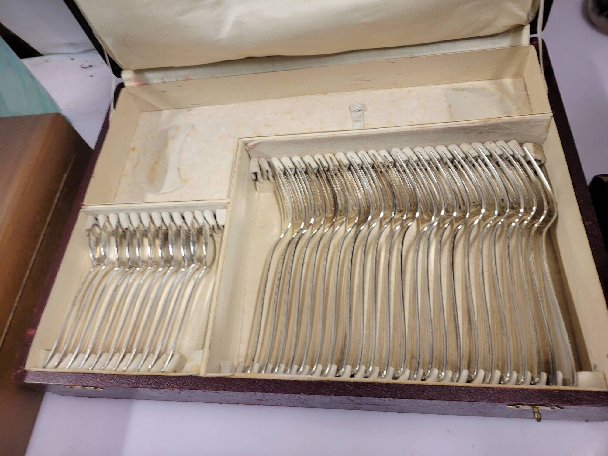 Silver plated cutlery set, Fionnet François, mid-20th century, 149 pieces with boxes