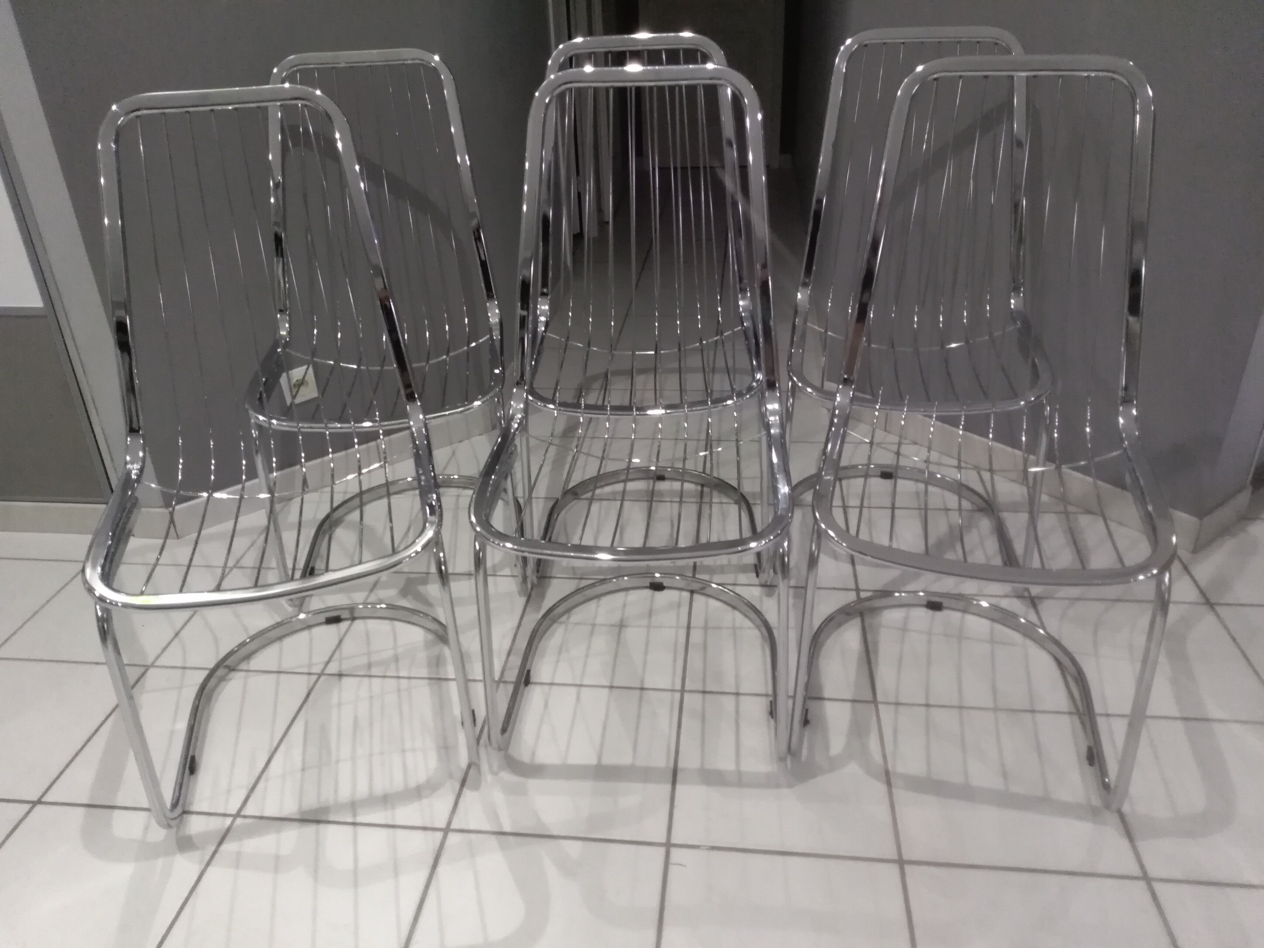 Suite of 6 vintage chrome metal chairs 1970