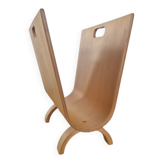 Alvar aalto style magazine rack
