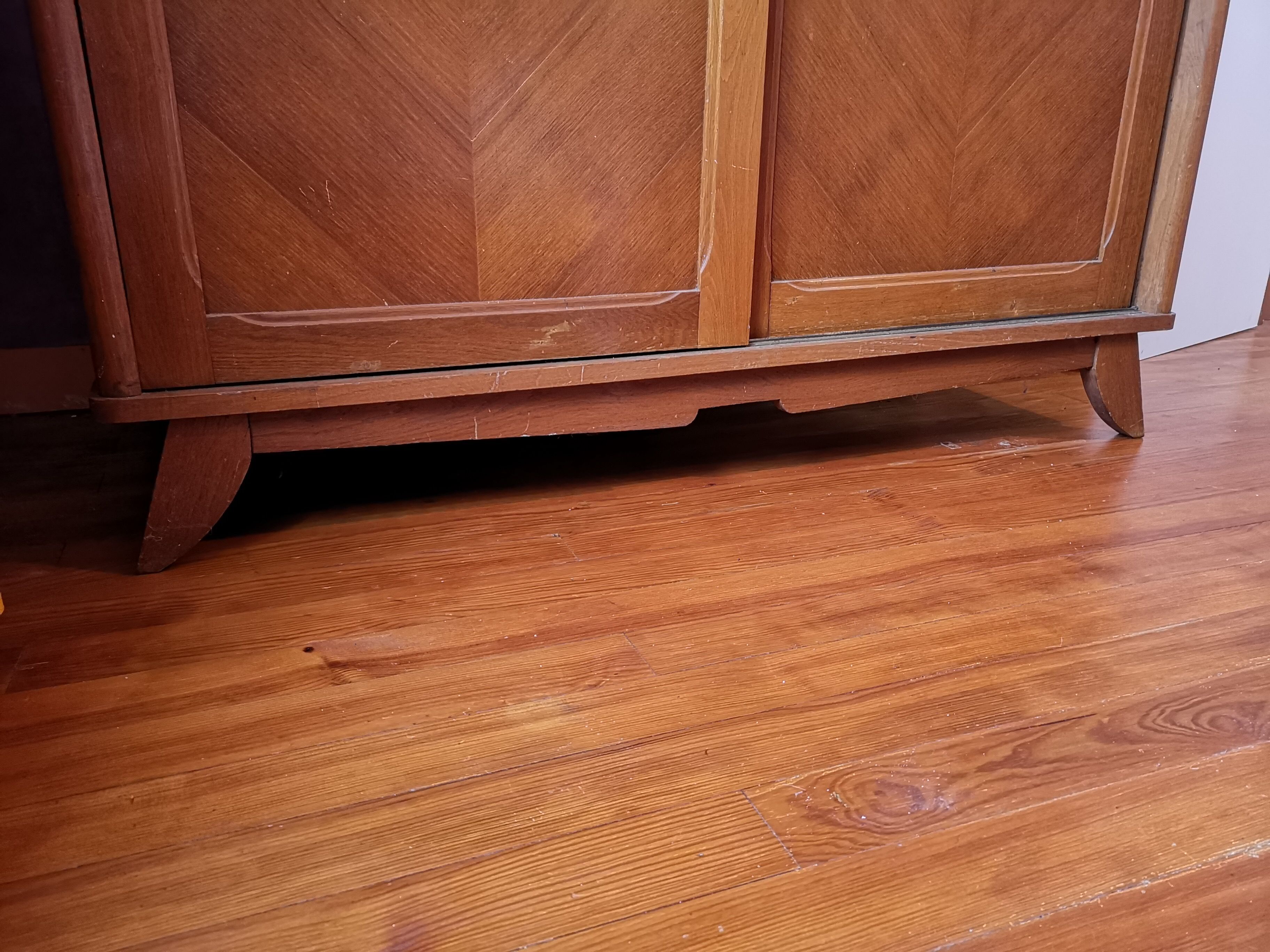 Foot compass vintage cupboard