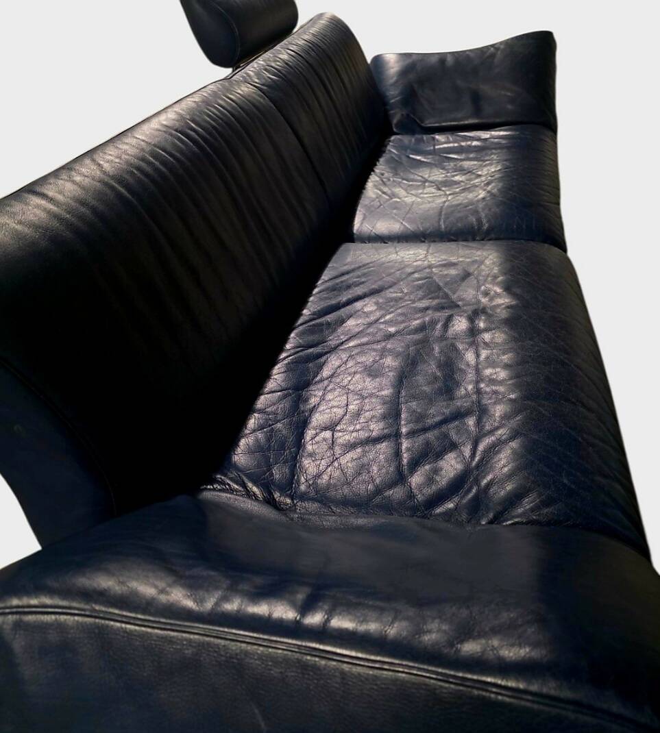 Iconic De Sede DS-140 Sofa (Navy Blue) – Circa 1980