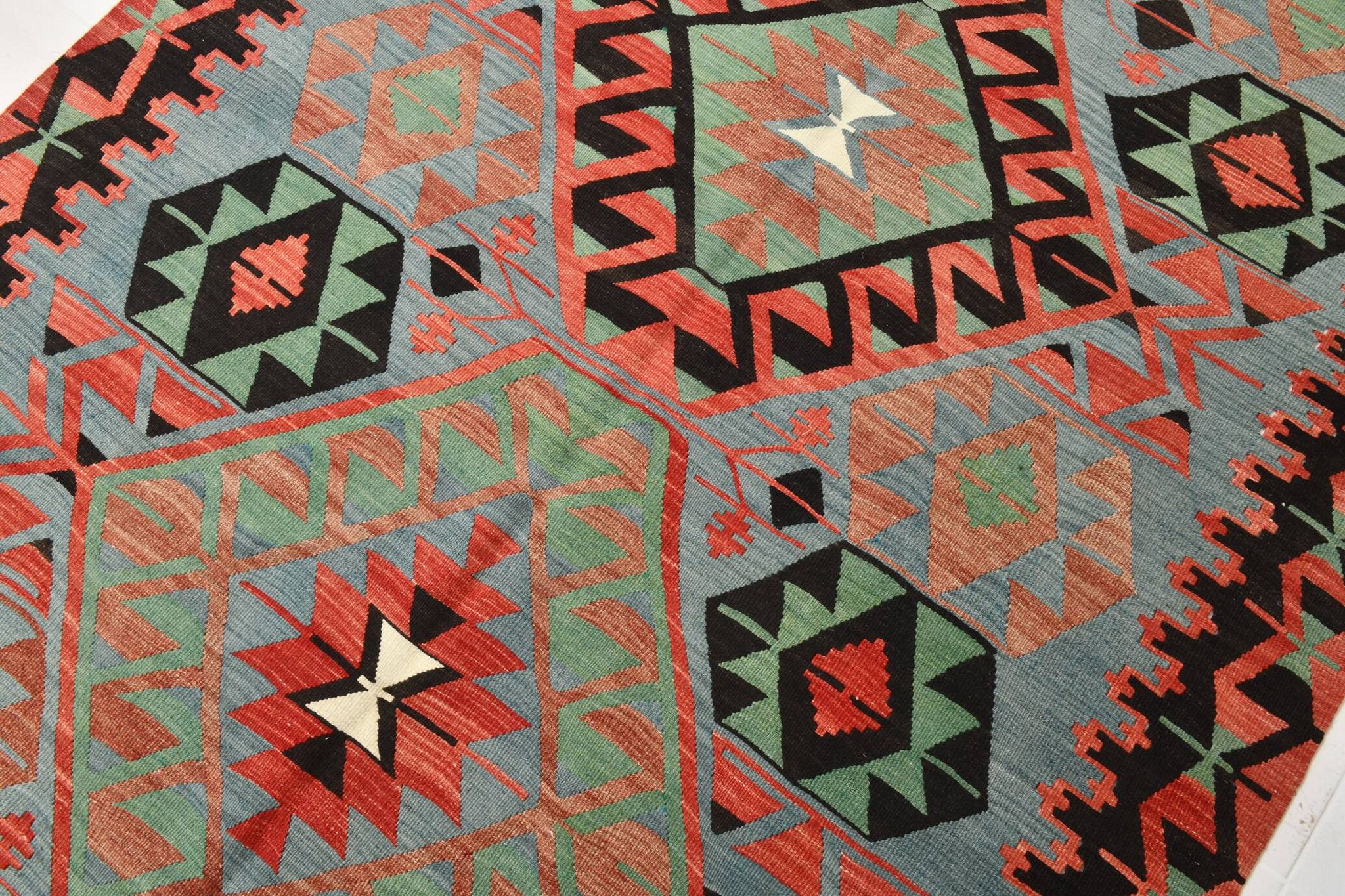 Kilim vintage anatolien tons bleu, vert et rouge géométrique, 160x317 Cm