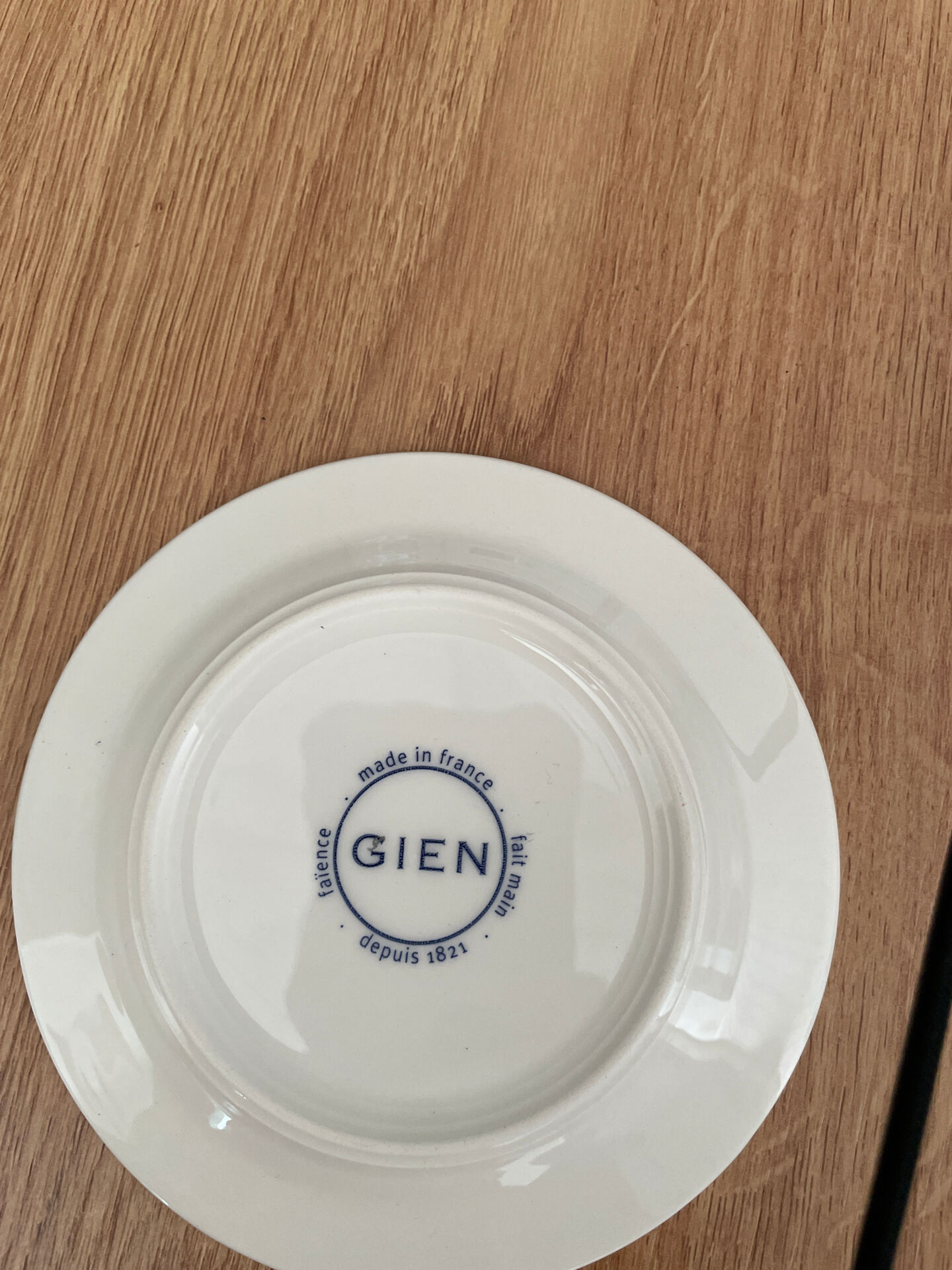 Small decorative plate