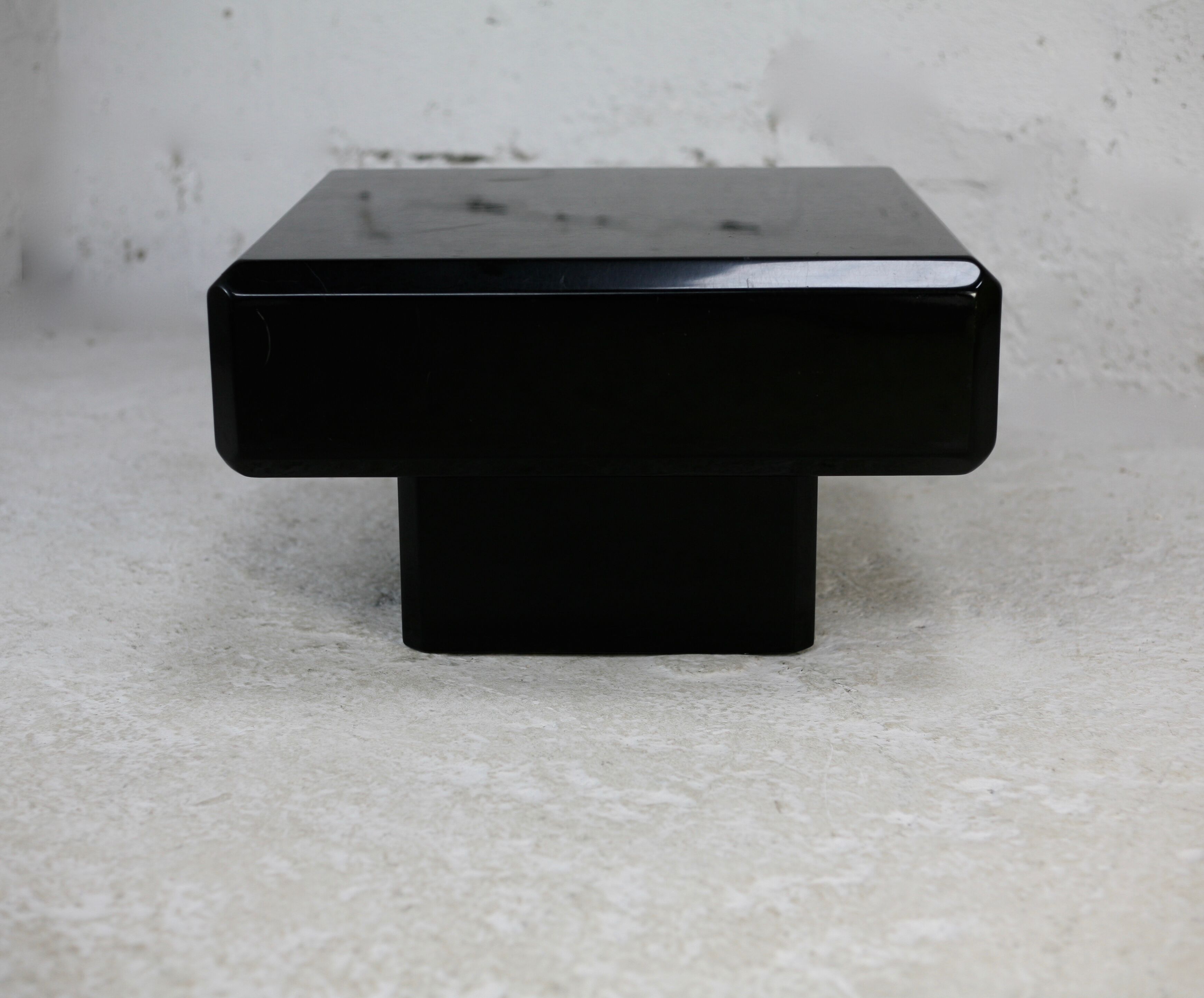 Black lacquered wood coffee table, France, circa 1970