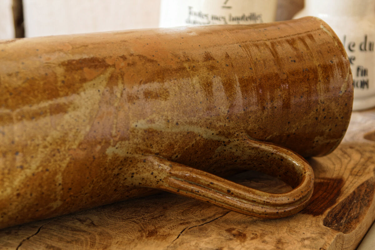 Enamelled resnarl pitcher