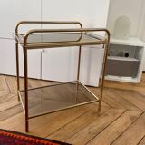 Serving unit with removable brass tray