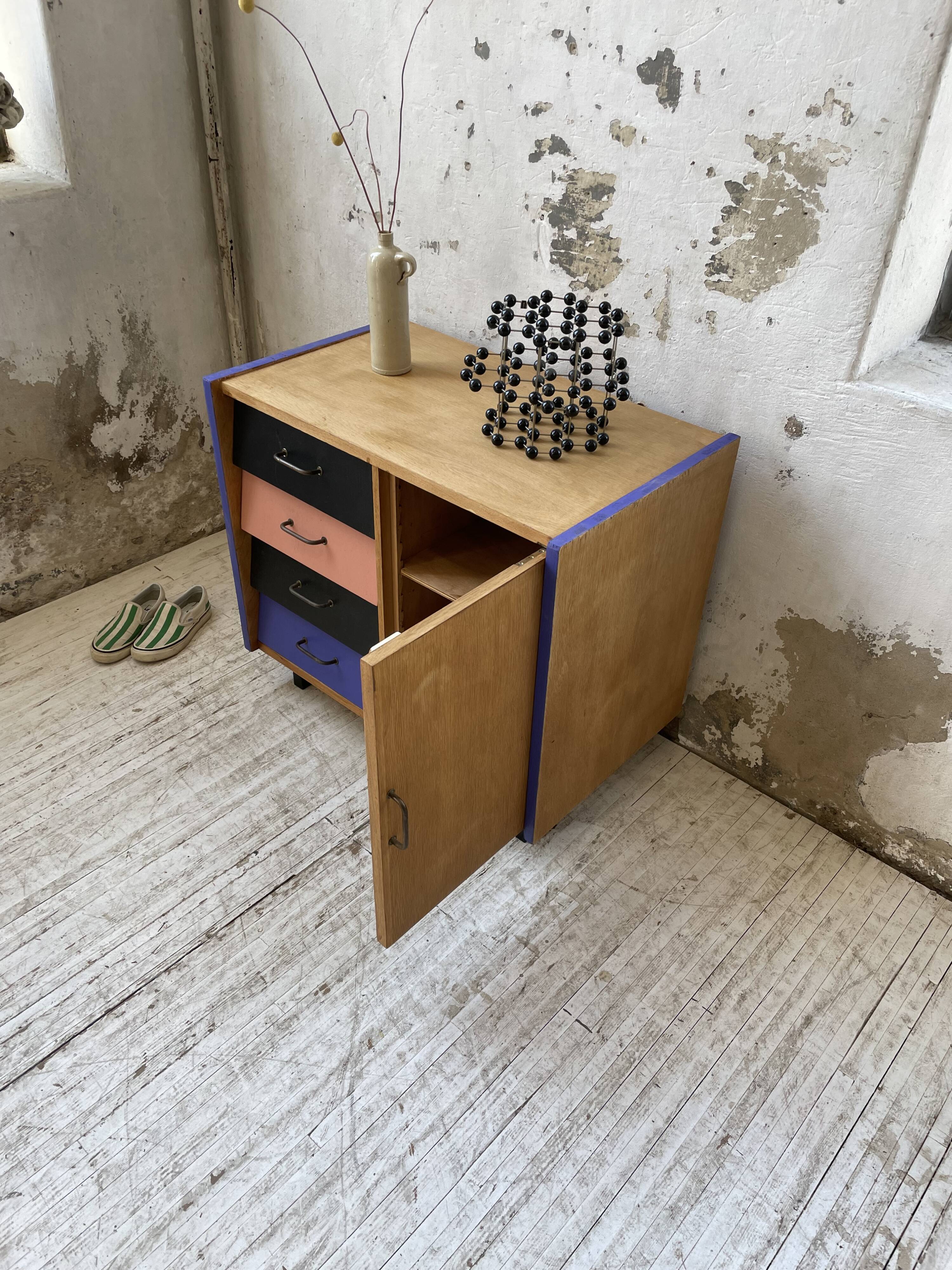 Meuble commode colorée années 60