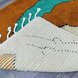 Handmade traditional pure wool rug, size 250 x 250 cm