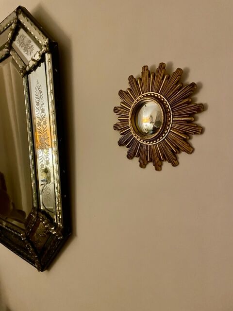 Miroir soleil bombé, golden resin, 1960