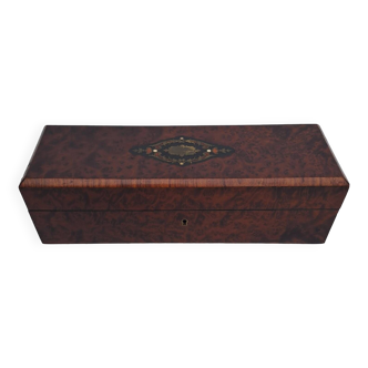 Boîte à bijoux en loupe de thuya XIX éme