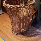 Wicker paper basket