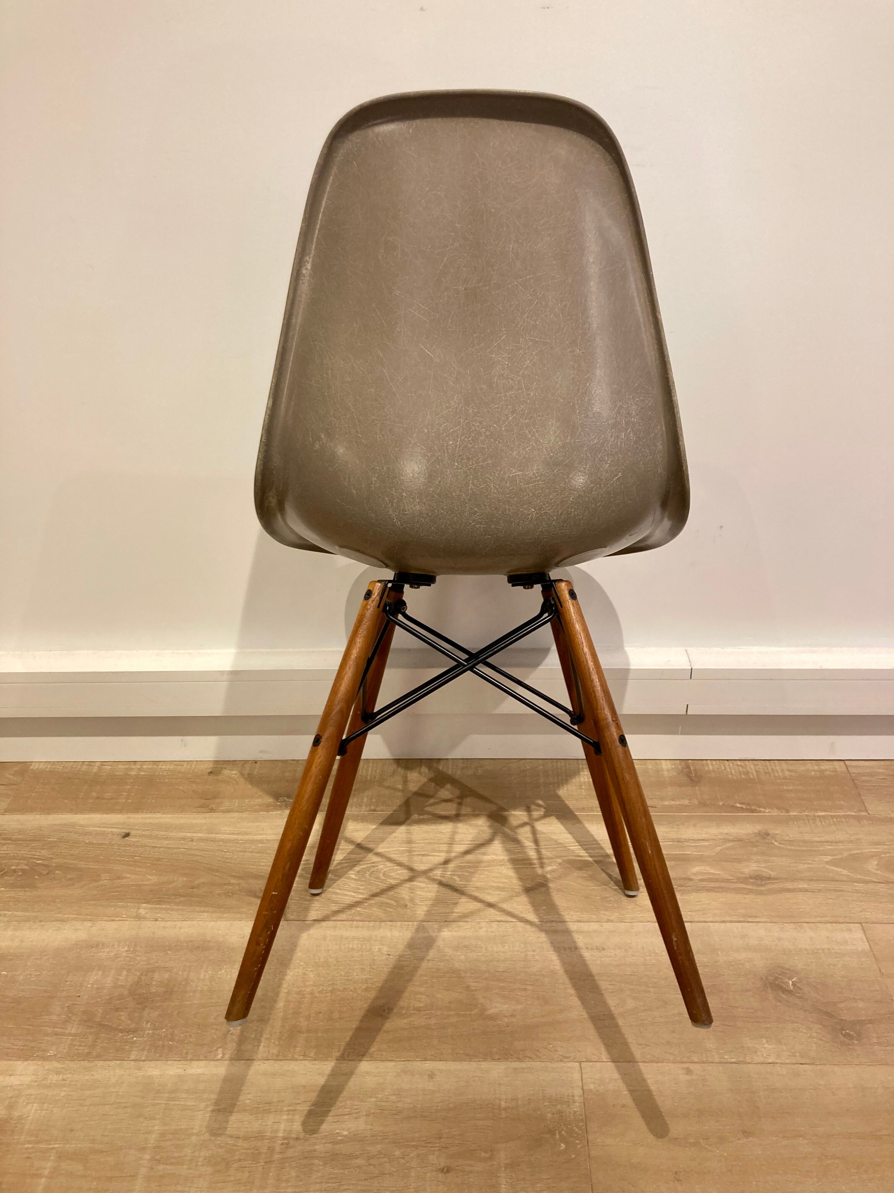 4 Eames DSW Fiberglass Chairs for Herman Miller