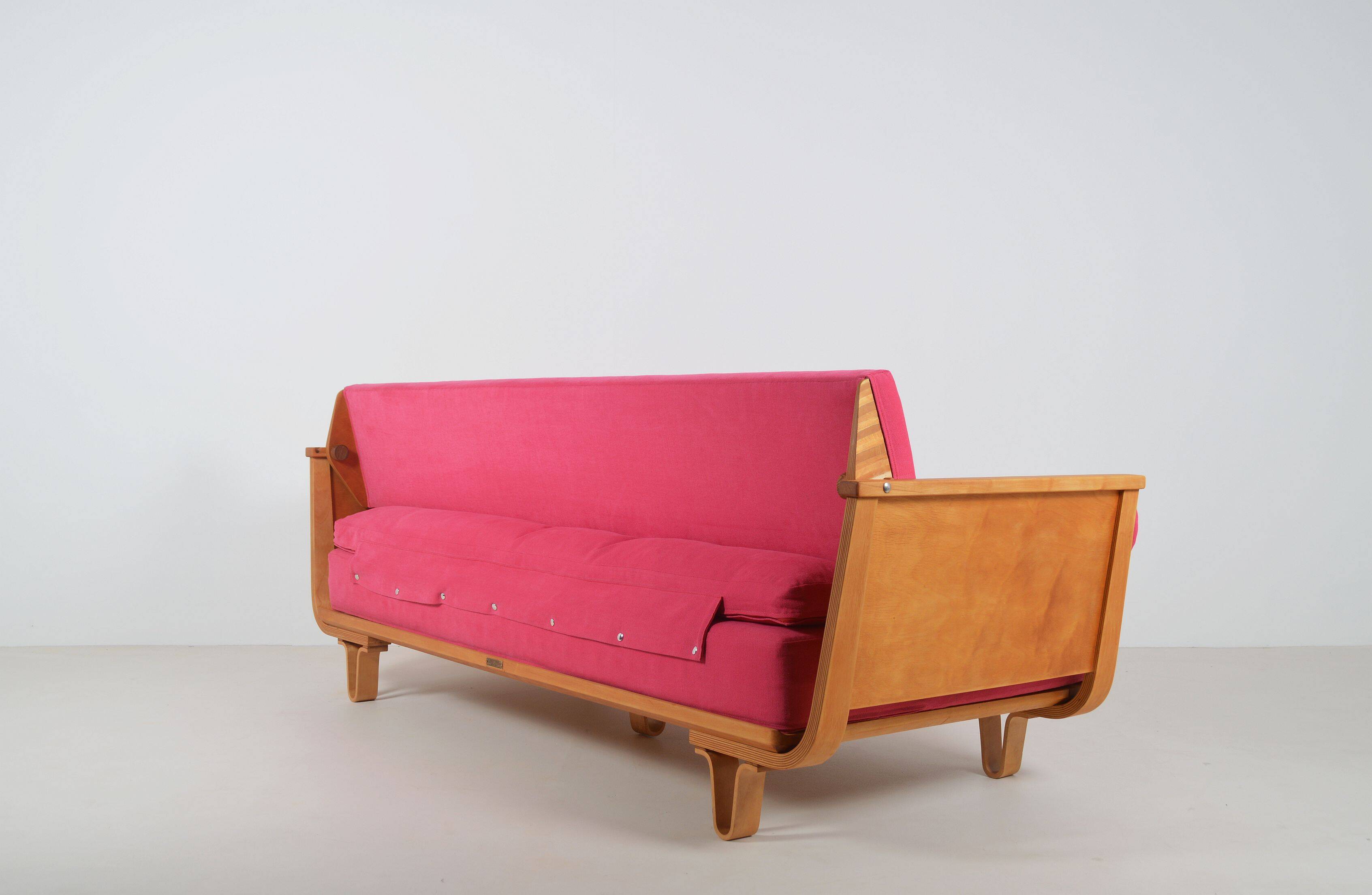 Daybed MB01 designed by Cees Braakman for Pastoe, 1950s