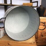 Zinc washtub metal basin