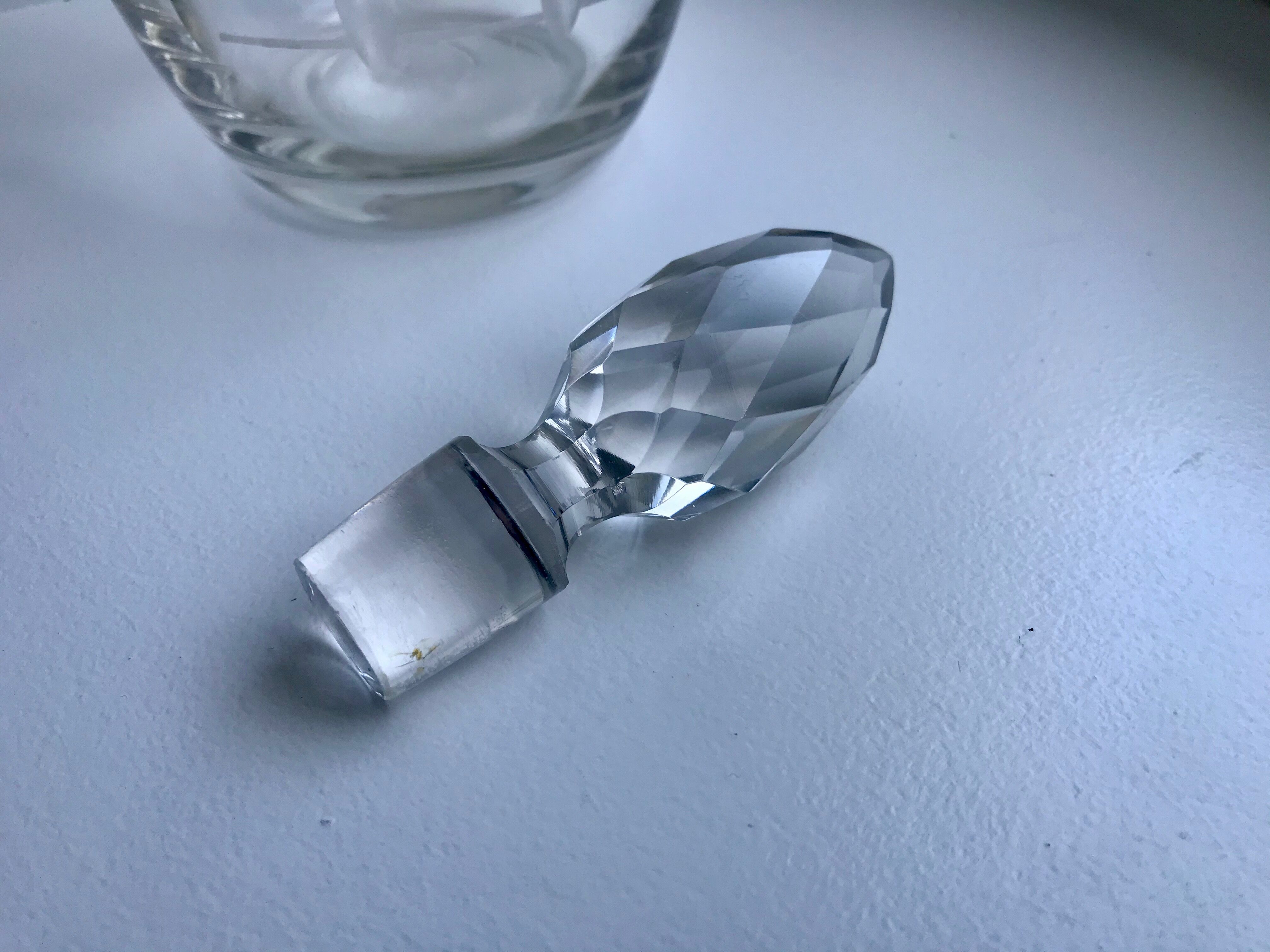 Engraved crystal wine decanter 20s-30s