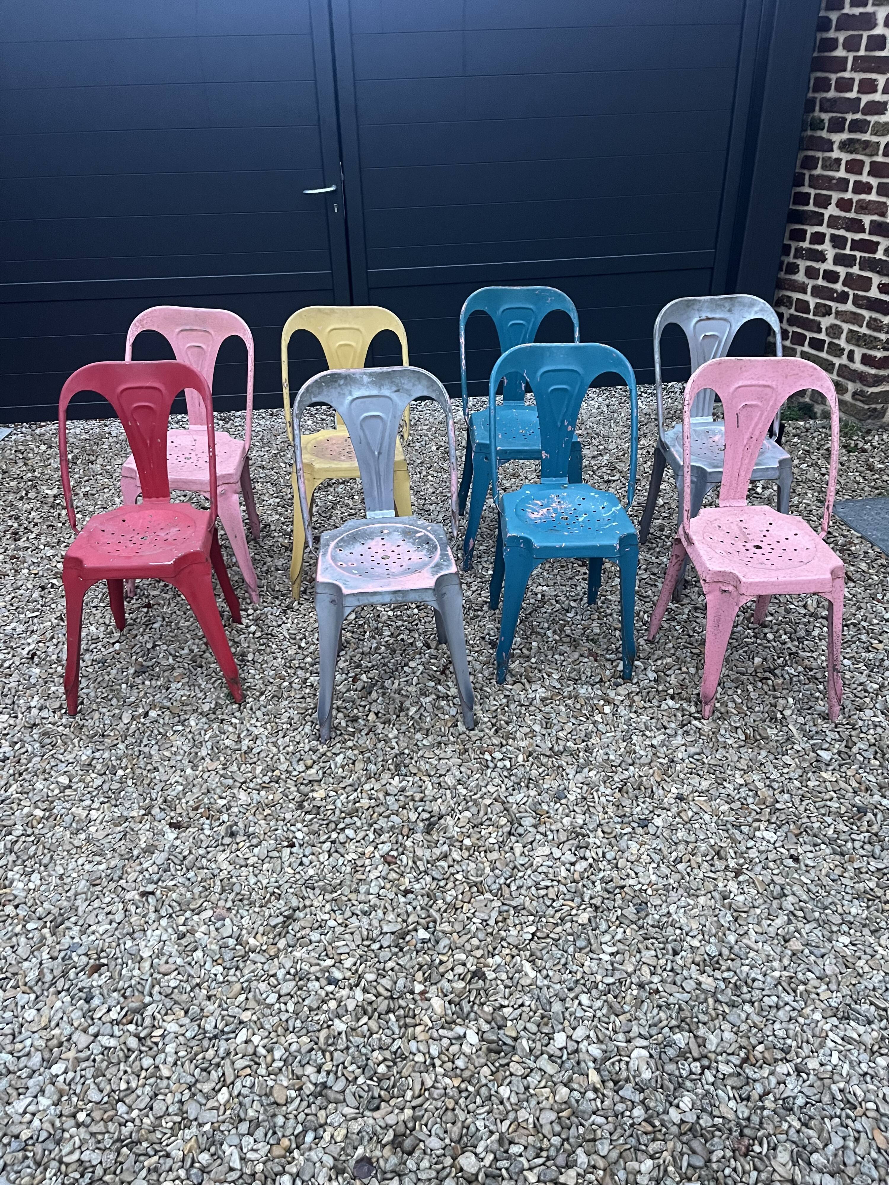 8 chaises Multipl's par Joseph Mathieu, années 50