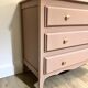 Commode rose ancien bois