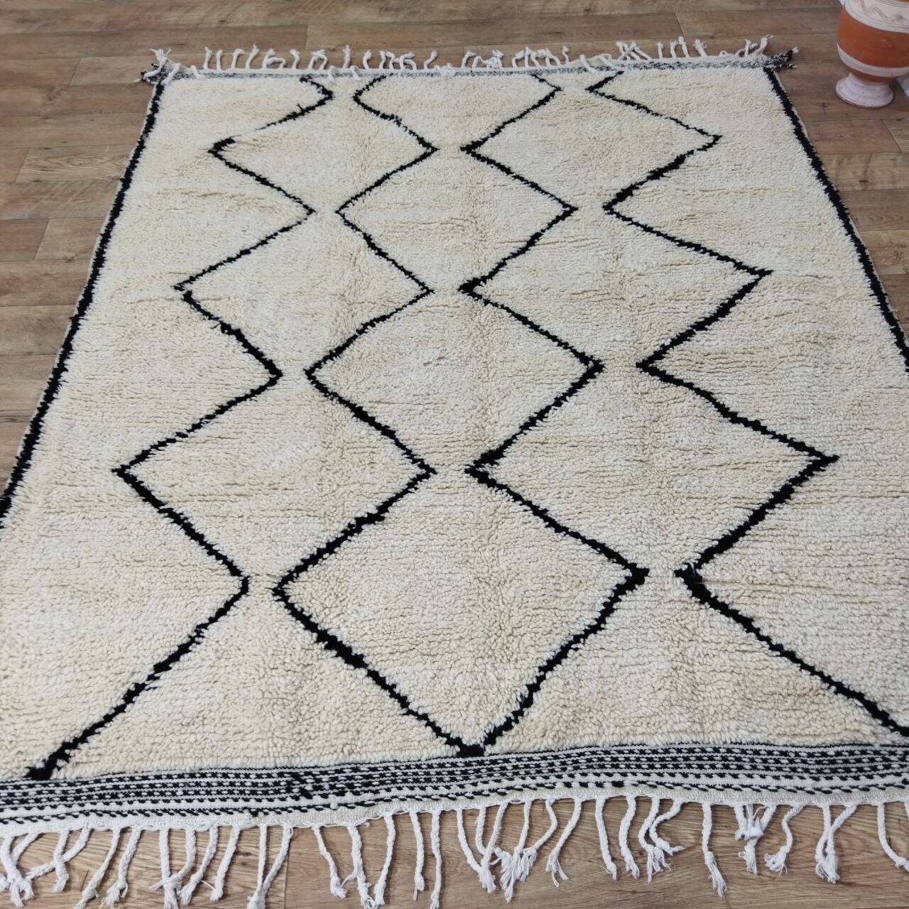 Handmade Moroccan Berber rug 220 x 190 cm