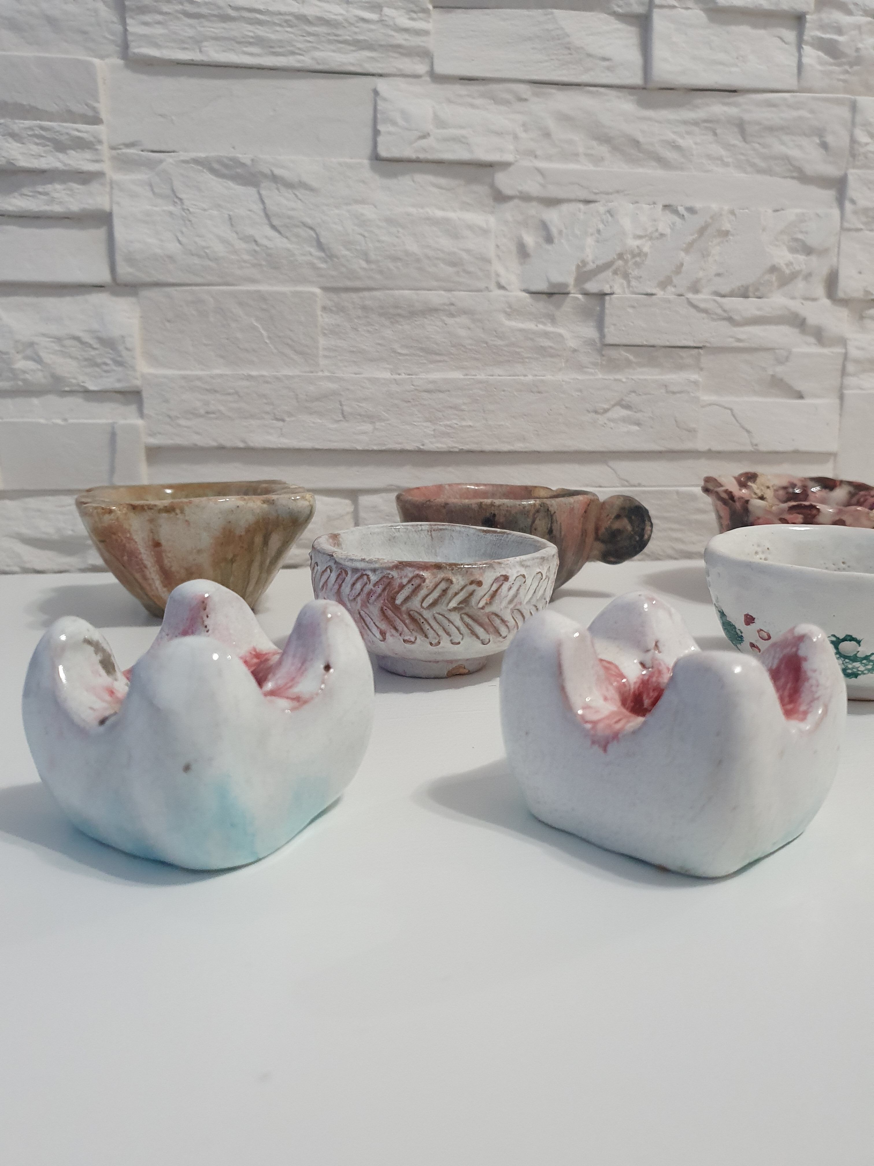 Ceramic lot signed Alice Colonieu