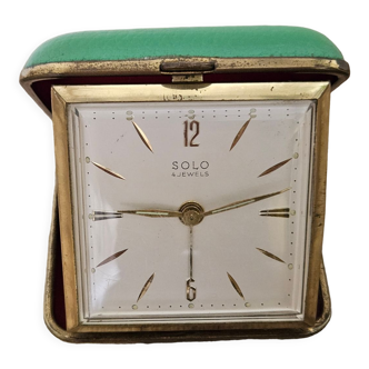 Alarm clock in its vet leather case