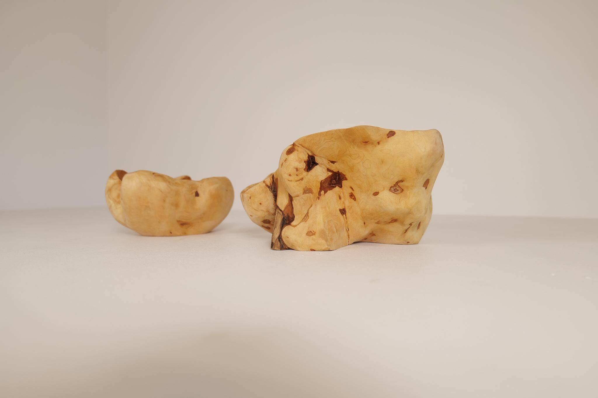 Scandinavian Modern Set of 2 Organic Bowls in Swedish Burl Wood, circa 1990s