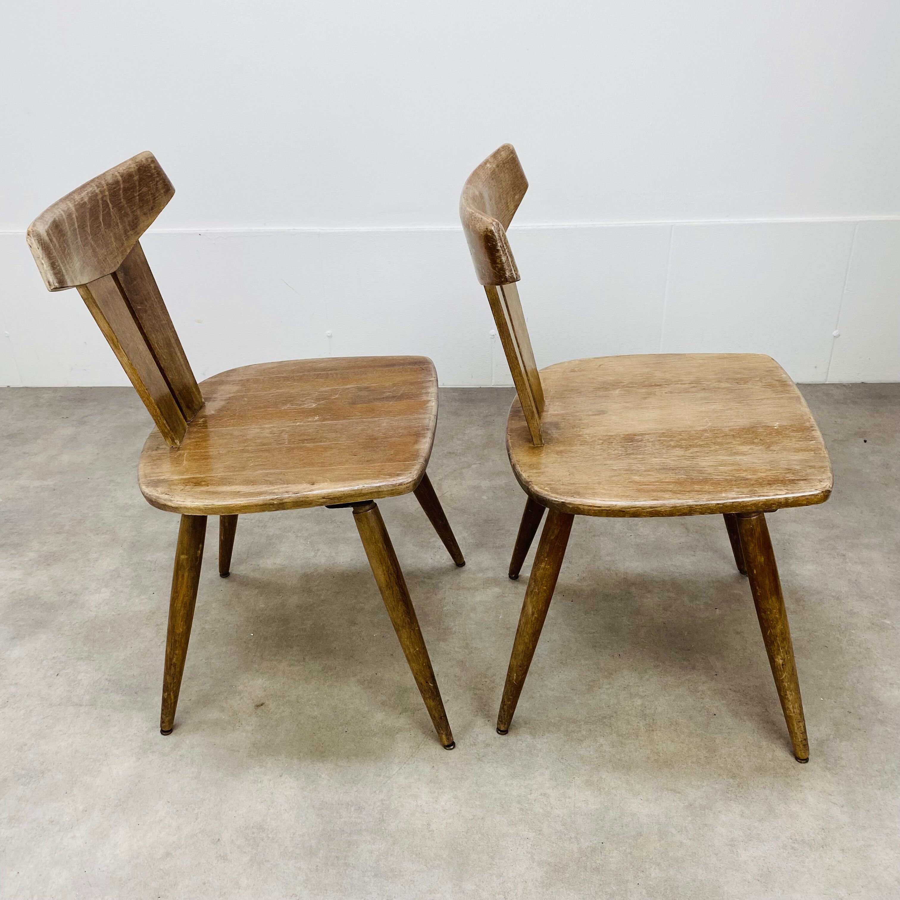 Pair of T chairs brutalists solid wood
