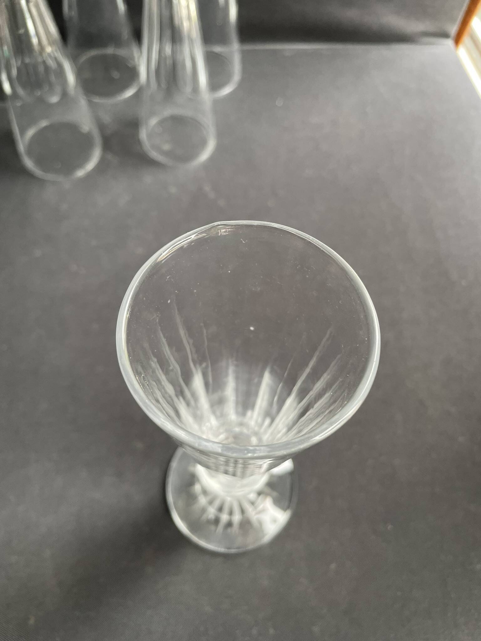 6 Baccarat/Saint Louis champagne flutes - Mid 19th century