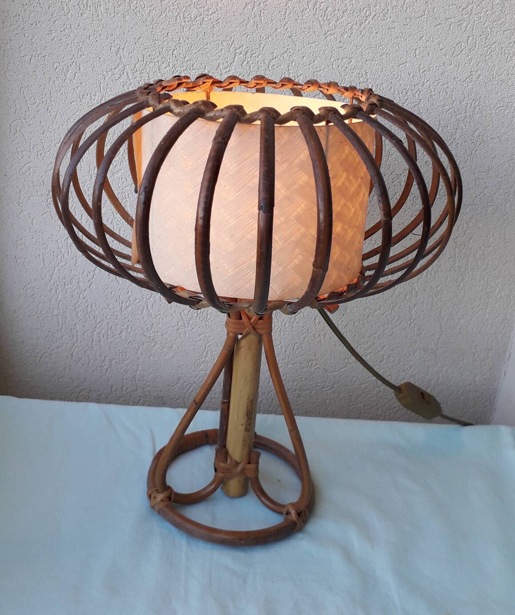 Lampe en rotin