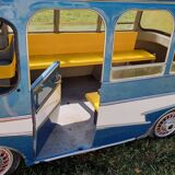 Bus montheillet vintage ride subject