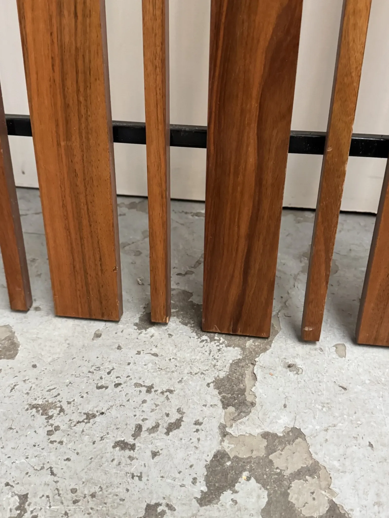 Wall-mounted coat rack