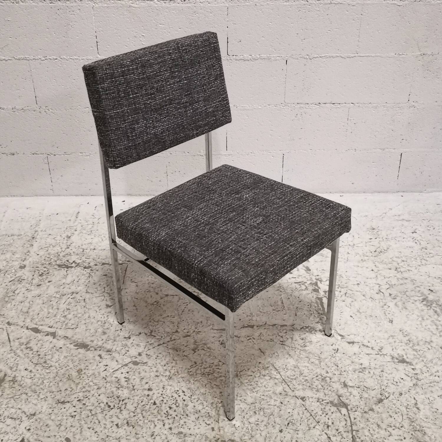 P60 chair designed by Philippon & Lecoq, Airborne edition, 1960