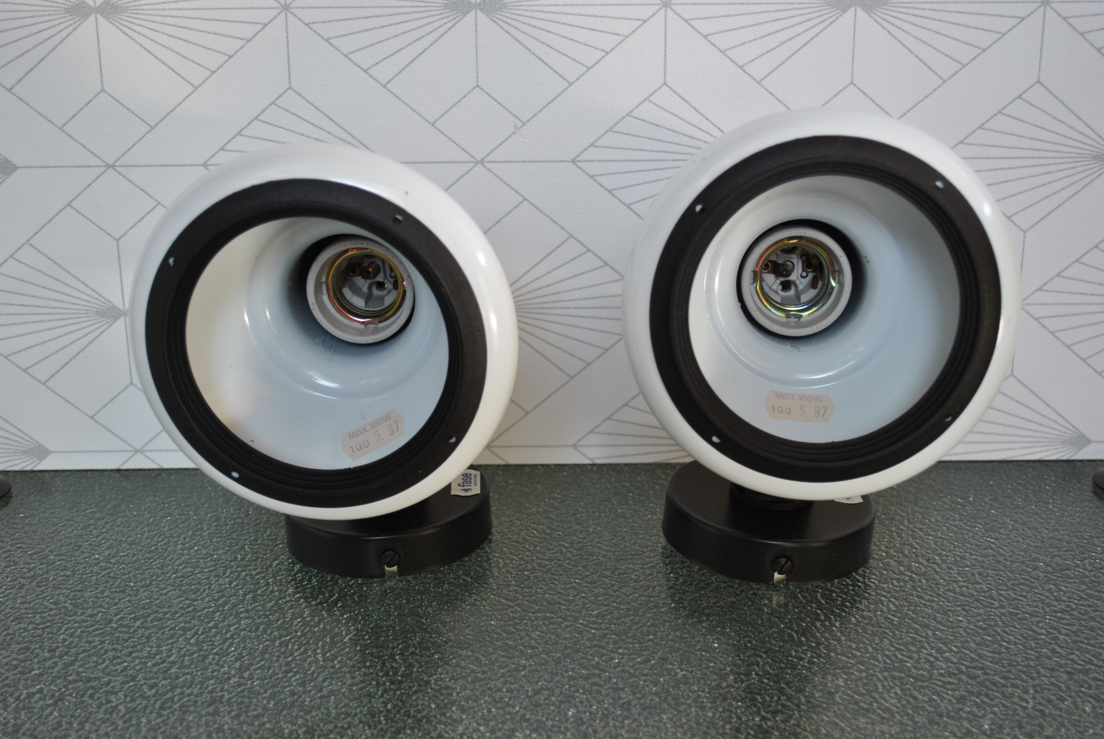 Pair of sconces Fase 1970