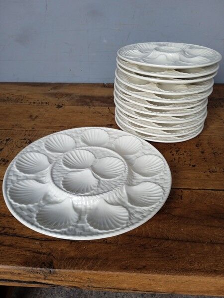 Chantilly shellfish slurry service, 12 plates