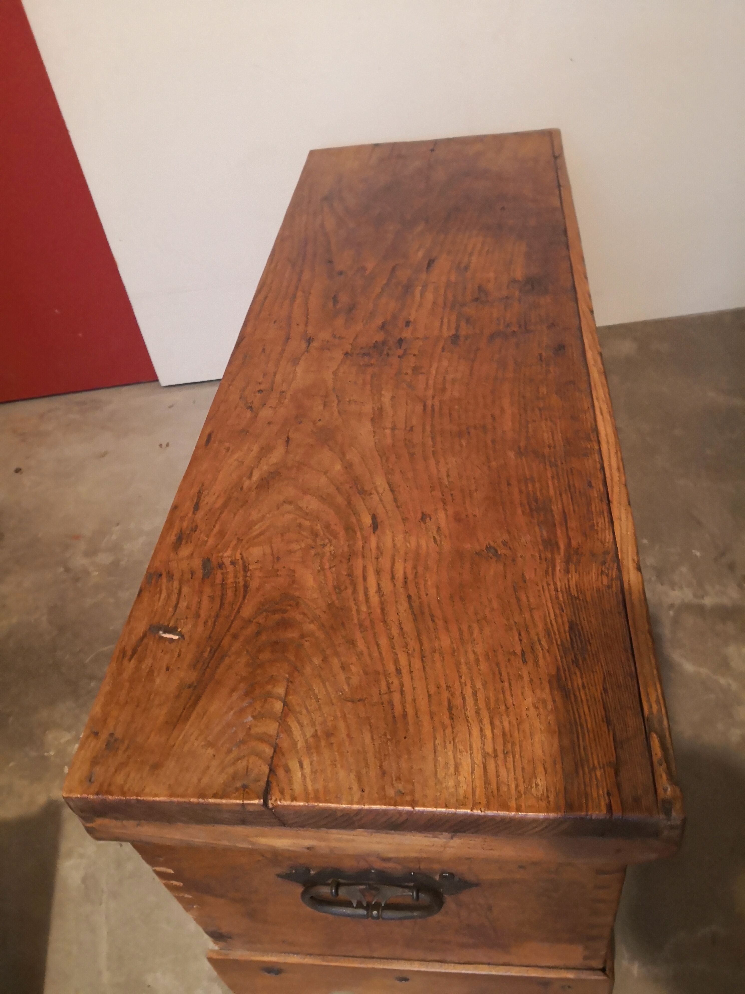 Solid wood chest