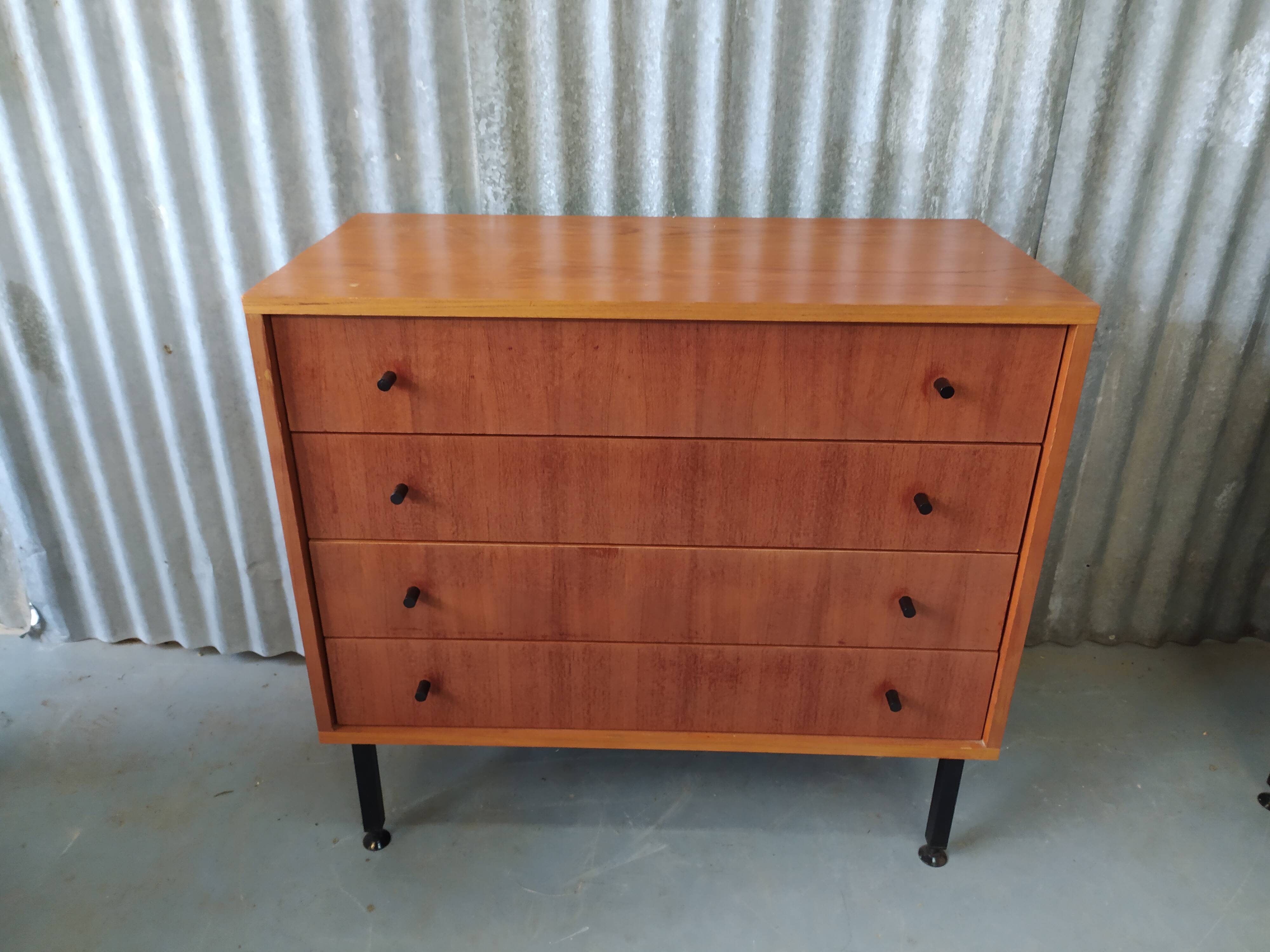 Modulable teak line