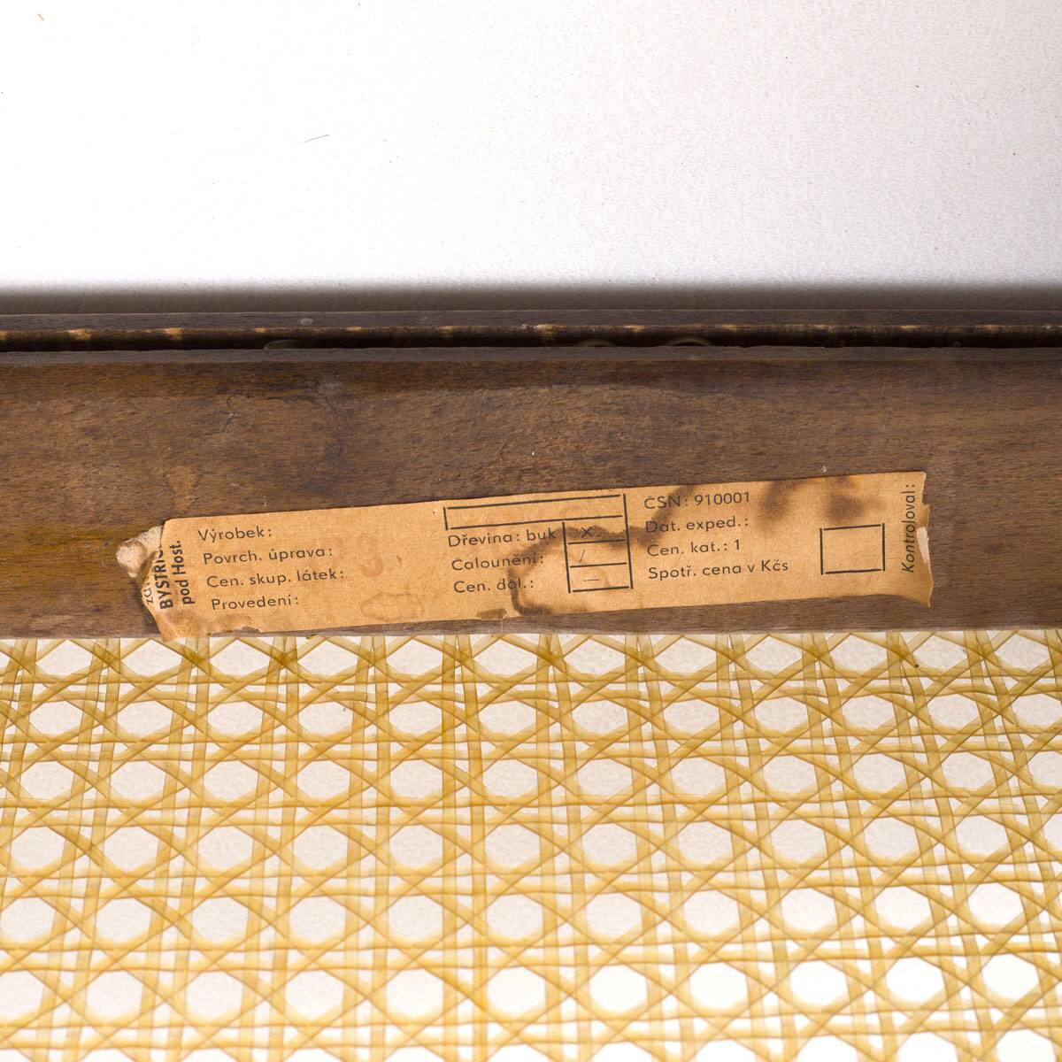 Ensemble de 6 chaises de salle à manger en bois et en rotin synthétique par Antonin Sumen pour Ton.