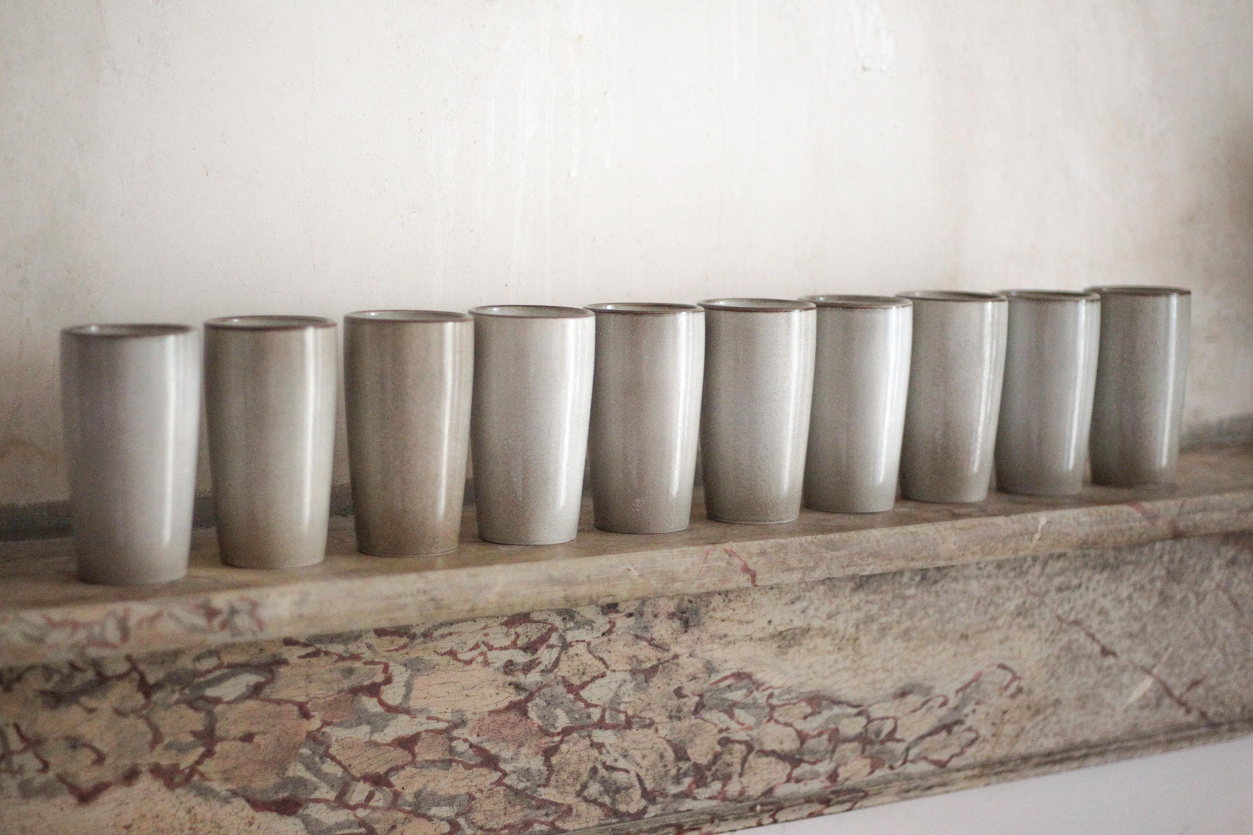 Service 10 mugs en grès de Salins vintage