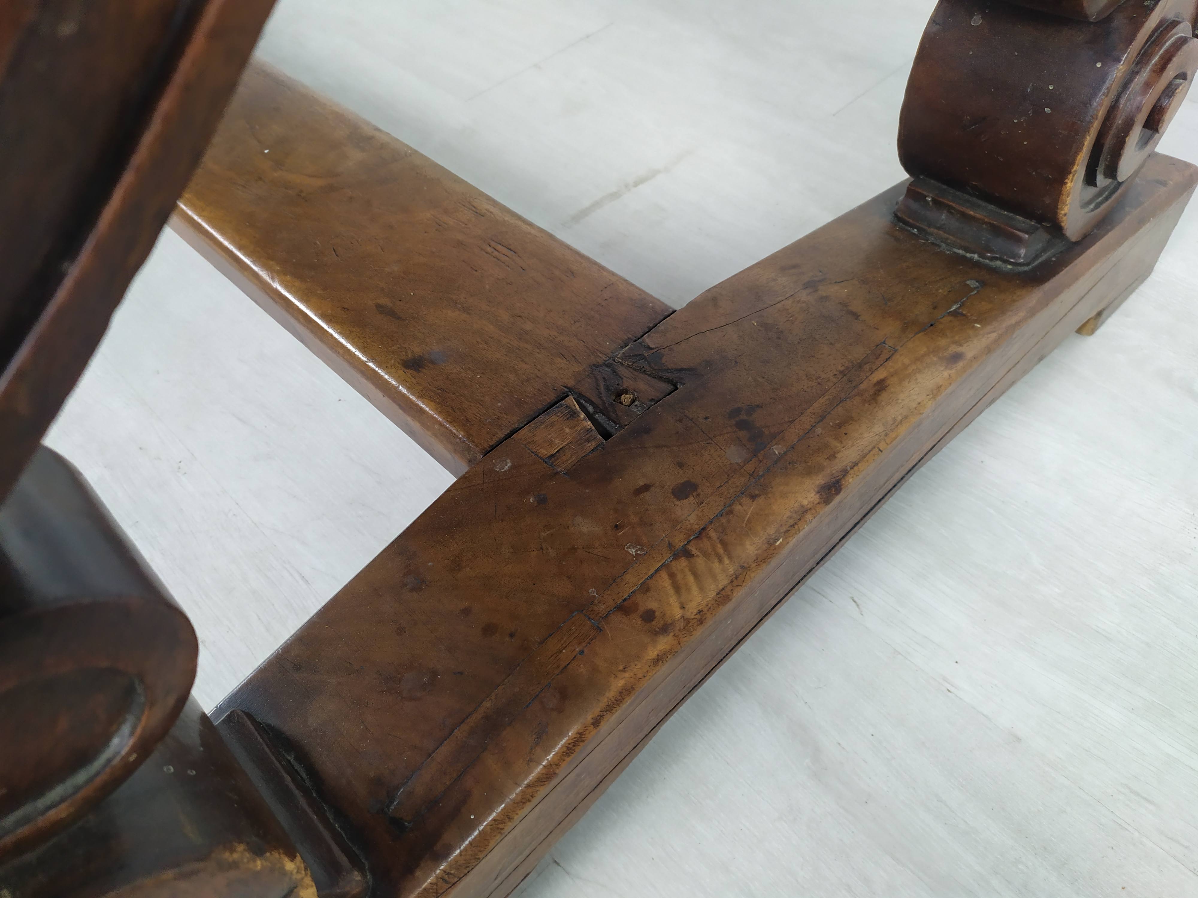 Spanish renaissance table