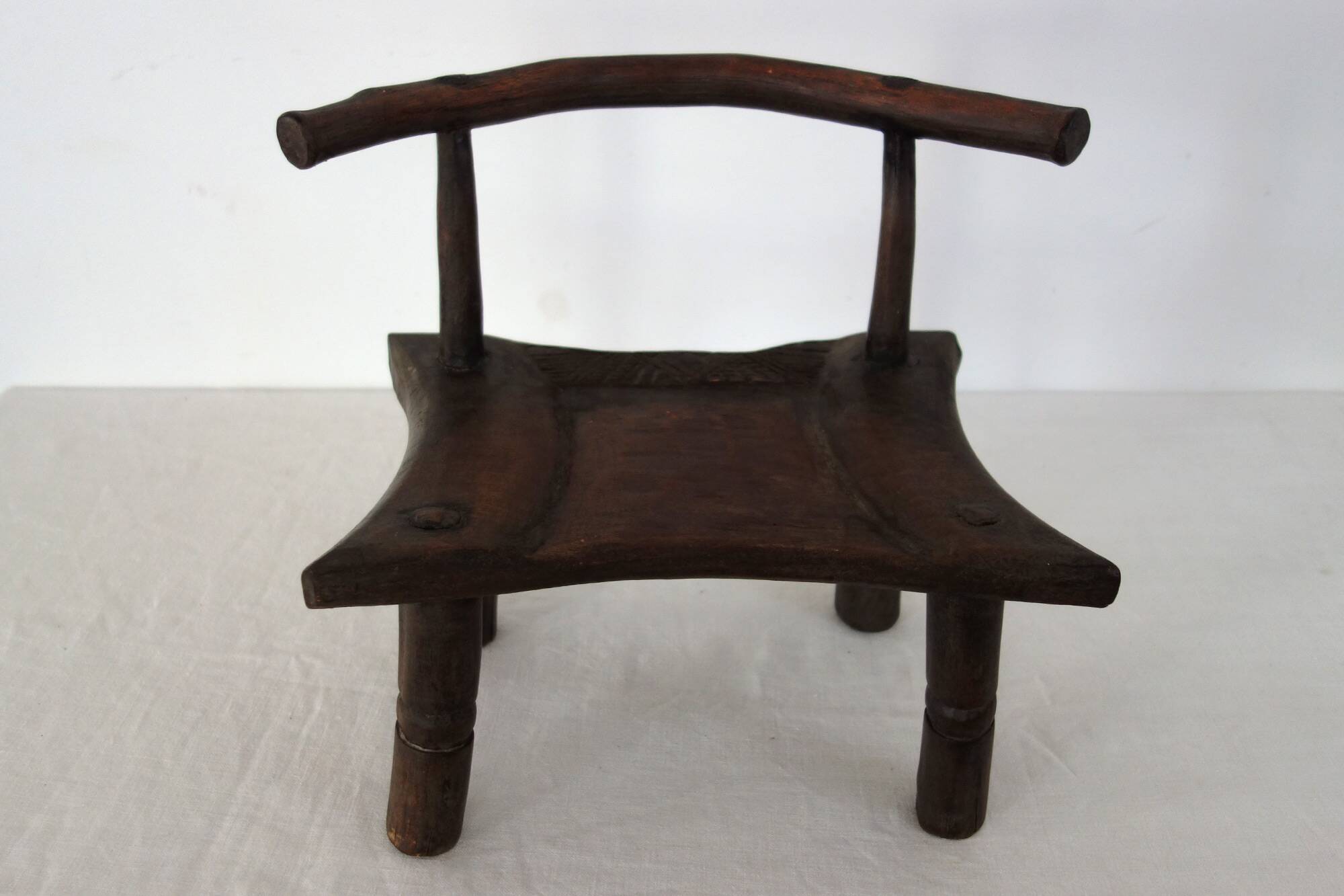 Ancienne chaise traditionnelle Dan, Côte d'Ivoire