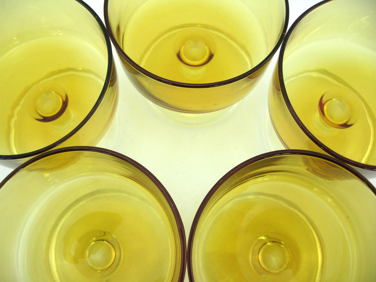 5 glasses of tempered glass champagne - amber yellow color - Cavalier Luminarc France - vintage year old