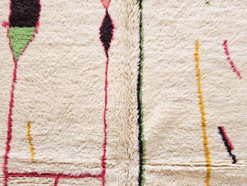 Traditional Moroccan rug 250cm x 150cm