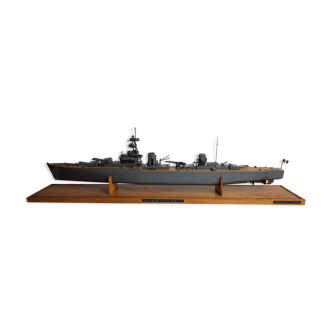 Maquette de navire de guerre croiseur "Emile Bertin" en métal peint 90 cm avec socle