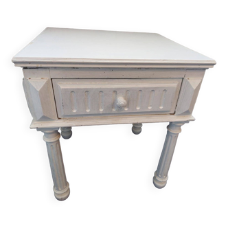 Coffee or night table in white painted wood with colonnade legs and one drawer