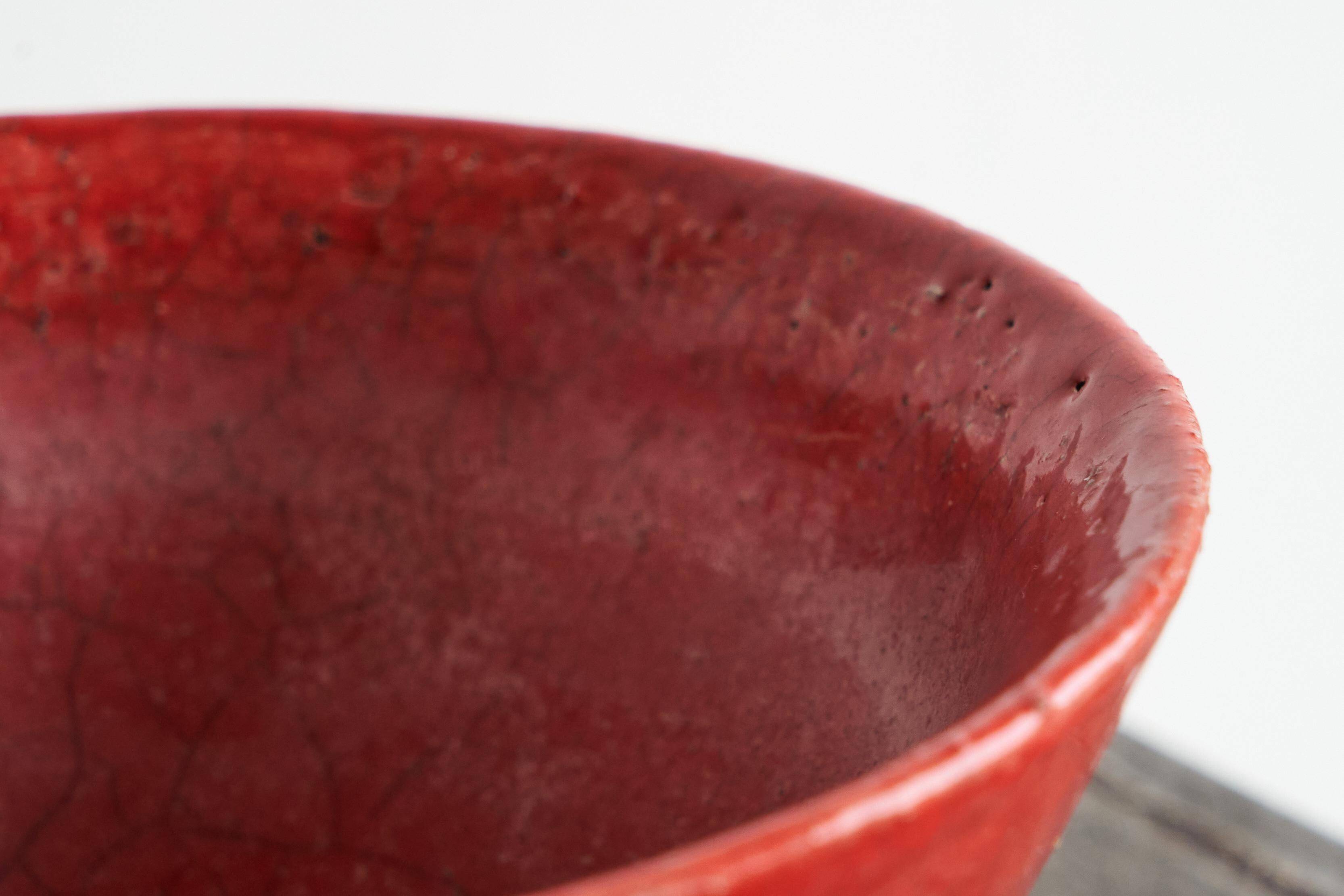 Cracked "Sang de Boeuf" bowl, glazed, early 20th century
