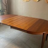Vintage French house extendable round table (very large when unfolded)